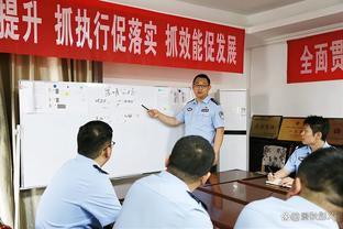 失误频频！中国女篮半场出现9次失误 王思雨&李缘各2次