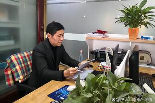 小卡：今晚我们靠防守取胜 布伦森是个很优秀的控卫